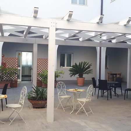 Chiostro Delle Cererie Hotel Matera Bagian luar foto