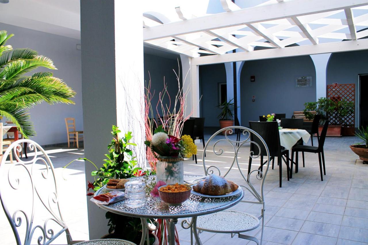 Chiostro Delle Cererie Hotel Matera Bagian luar foto